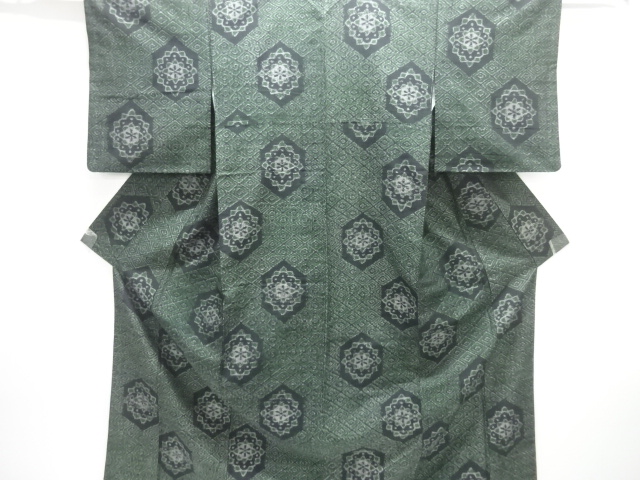 華紋亀甲模様織り出し手織り紬着物